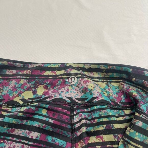 Lululemon Wanderlust Tribal Wander Onder Wunder Under Pants Size 12 - Picture 13 of 13